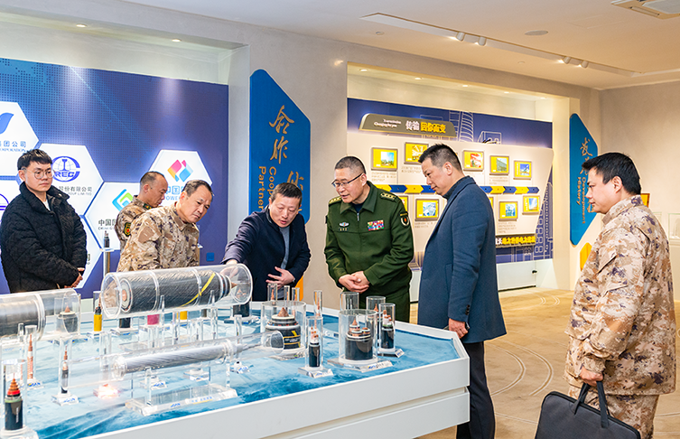 推動軍民融合發(fā)展|宜興市人武部蒞臨寶安電纜走訪調(diào)研